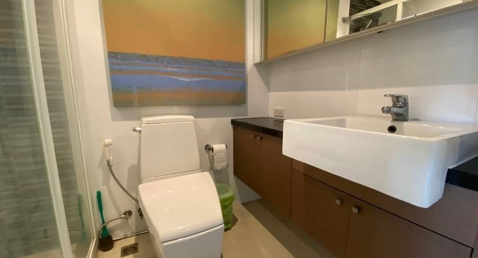 For rent and for sale 1 bed condo in Khlong Toei, Bangkok