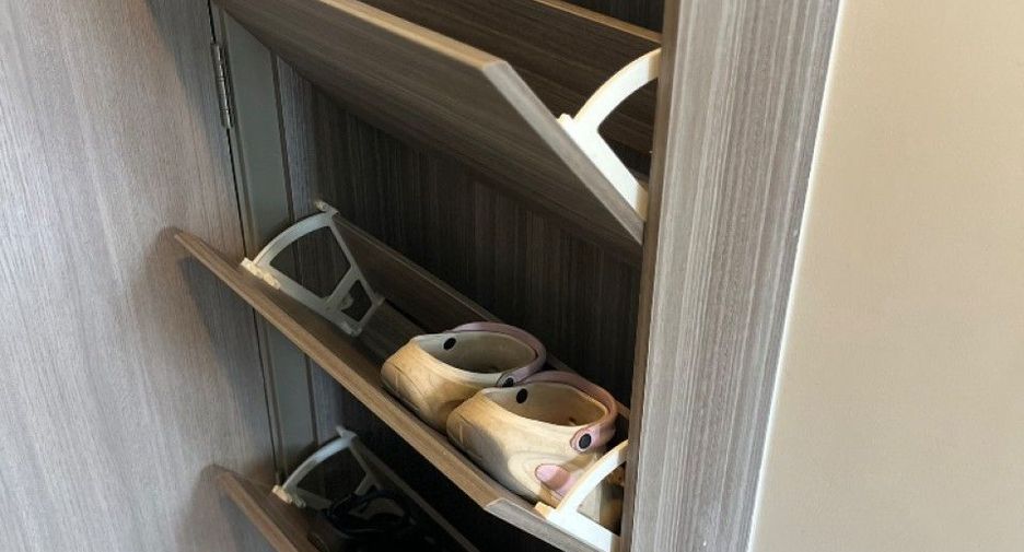 For sale 1 bed condo in Khan Na Yao, Bangkok