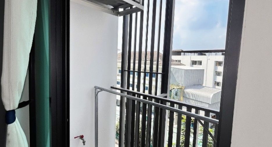 For sale 1 bed condo in Khan Na Yao, Bangkok
