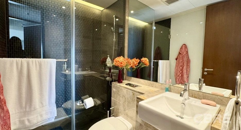 For rent and for sale 2 bedrooms condo in Pathum Wan, Bangkok