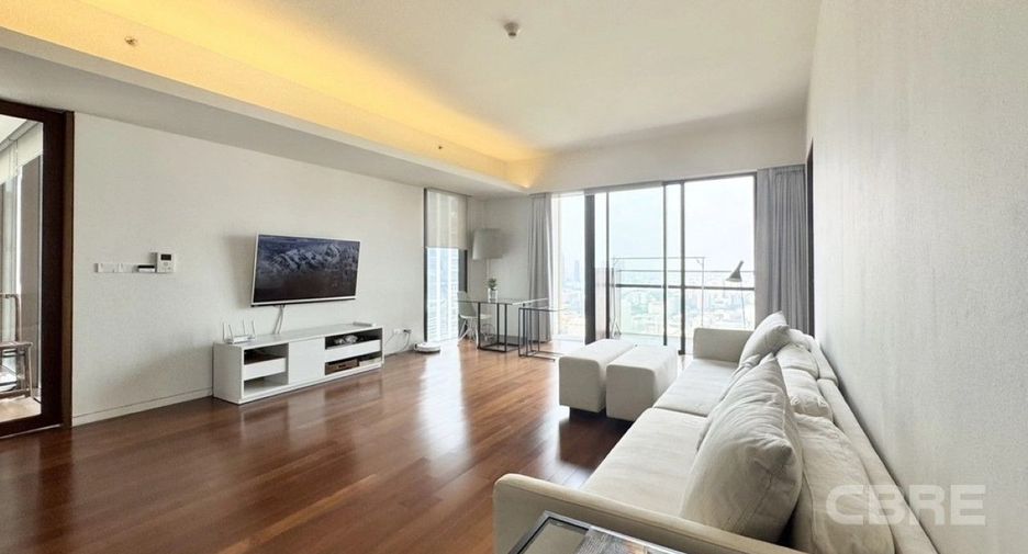 For rent and for sale 2 bedrooms condo in Pathum Wan, Bangkok