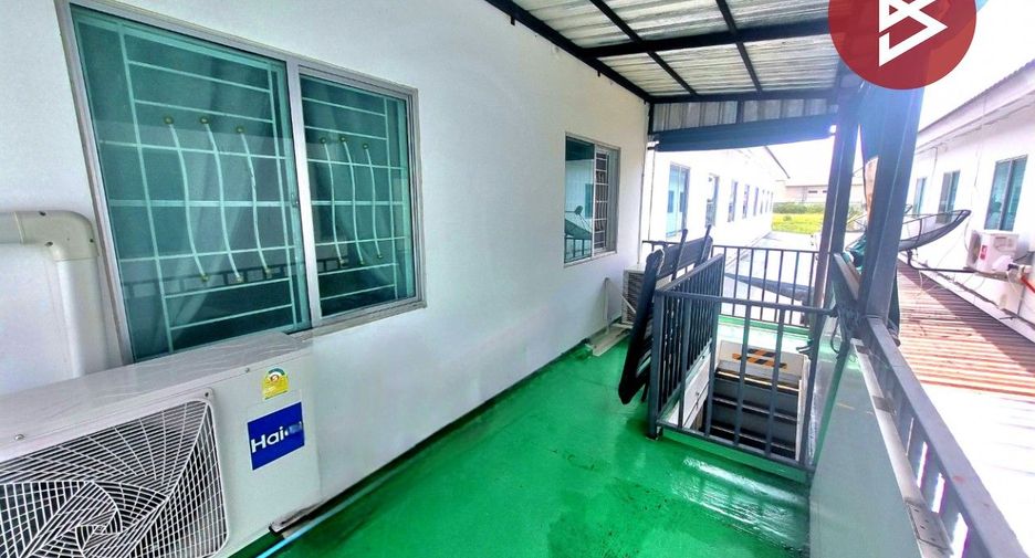 For sale 3 ベッドルーム townhouse in Si Racha, Chonburi