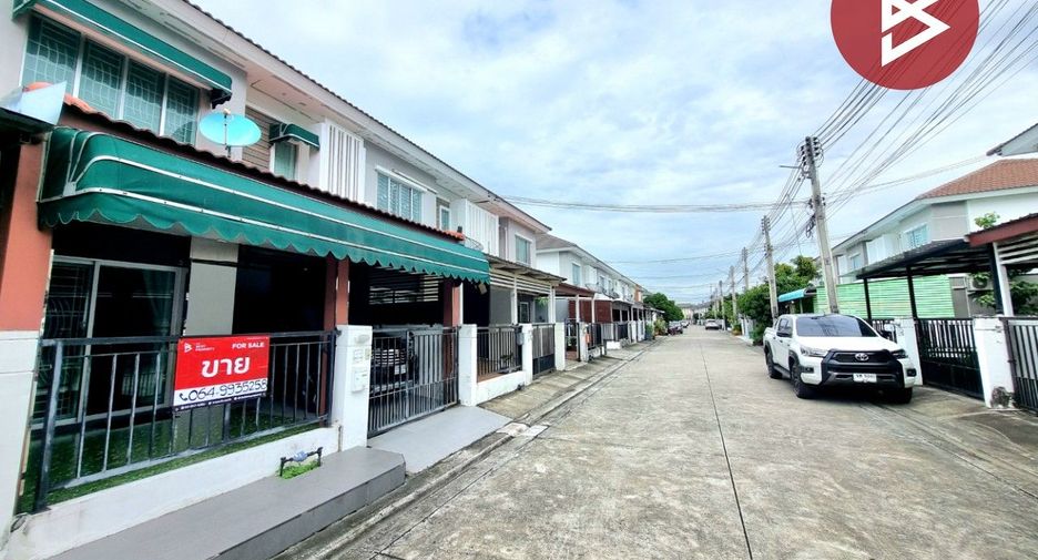 For sale 3 ベッドルーム townhouse in Si Racha, Chonburi