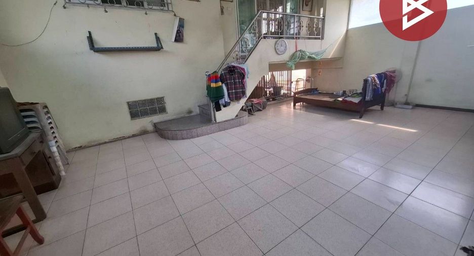 For sale 3 bedrooms house in Thawi Watthana, Bangkok