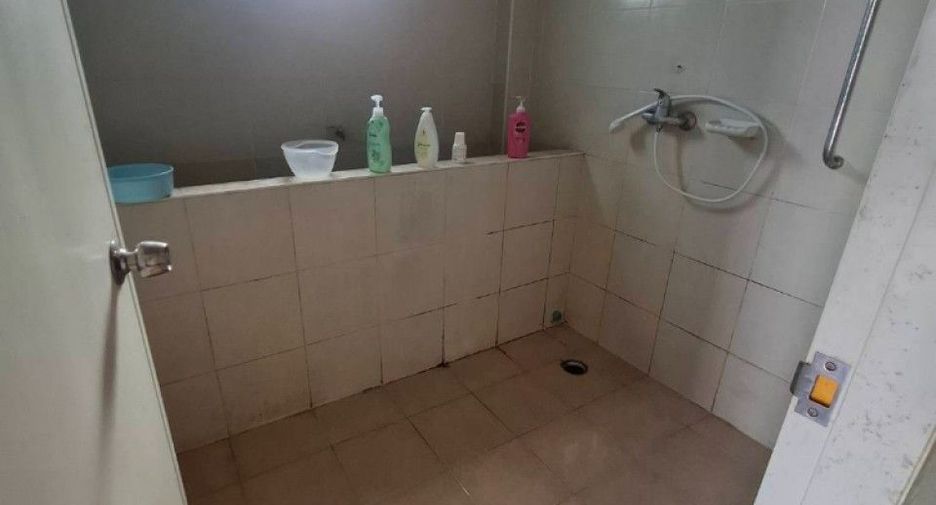 For sale 3 bedrooms house in Thawi Watthana, Bangkok
