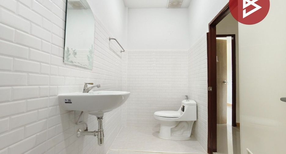 Reihenhaus zum Kauf mit 2 Zimmer in Ban Pong, Ratchaburi
