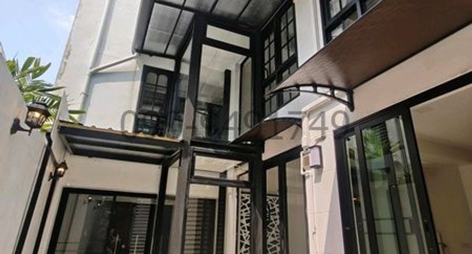 Reihenhaus zur Miete mit 3 Zimmer in Chatuchak, Bangkok