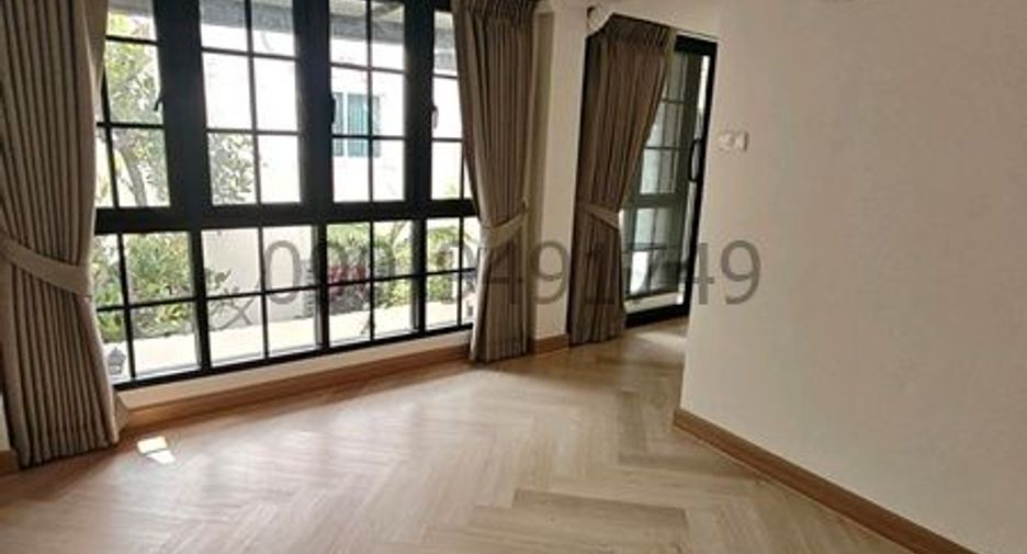 Reihenhaus zur Miete mit 3 Zimmer in Chatuchak, Bangkok