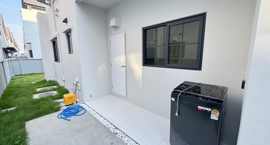 For rent そして for sale 4 ベッドルーム house in Bang Phli, Samut Prakan