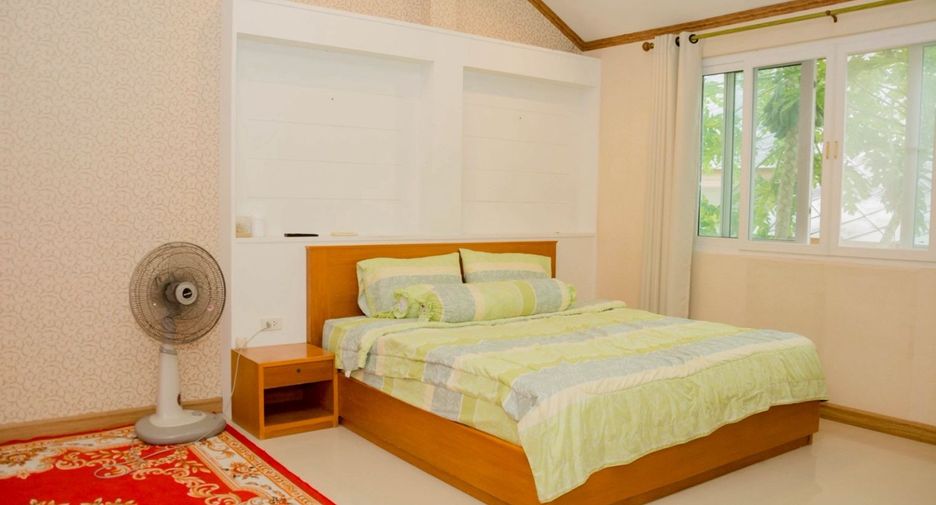 À louer et à vendre 6 chambres villa à Bang Lamung, Chonburi