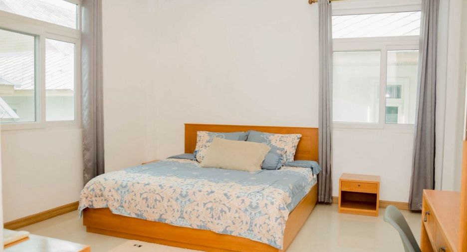 À louer et à vendre 6 chambres villa à Bang Lamung, Chonburi