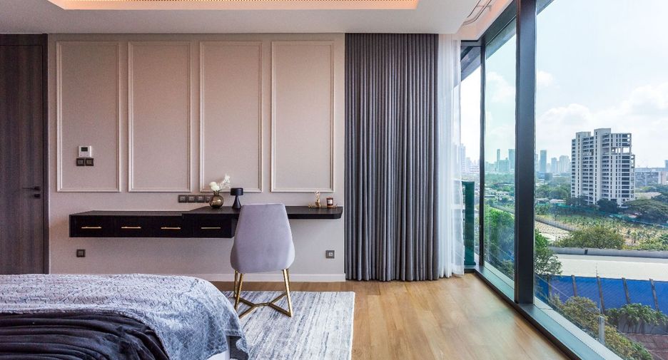 For sale 1 bed condo in Pathum Wan, Bangkok