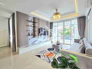 À louer 4 chambres maison à Bang Lamung, Chonburi