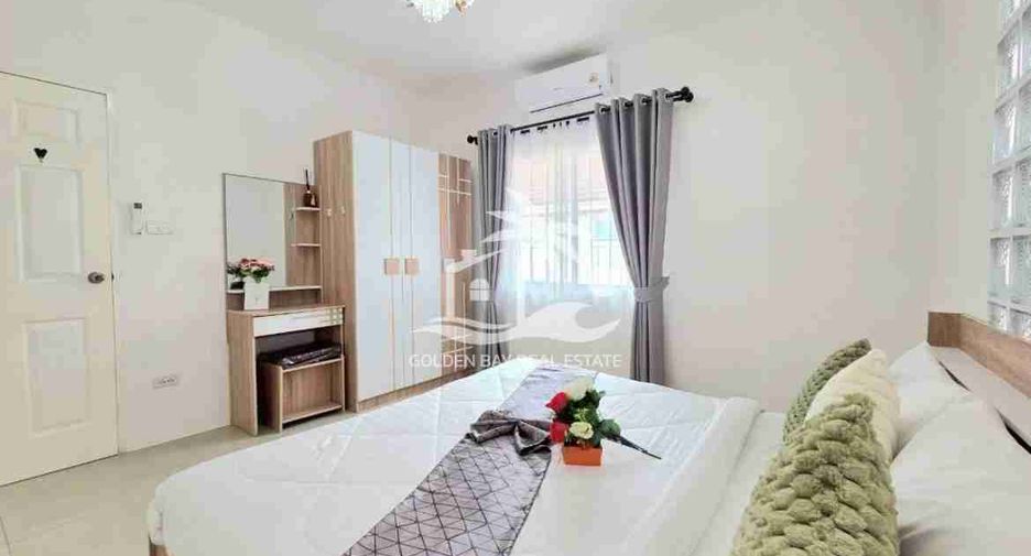 For rent 4 bedrooms house in Bang Lamung, Chonburi