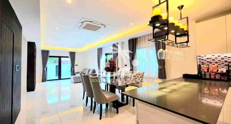 出租 4 卧室 独立屋 在 Bang Lamung, Chon Buri