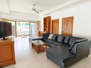 Haus zur Miete und zum Kauf mit 3 Zimmer in Bang Lamung, Chonburi