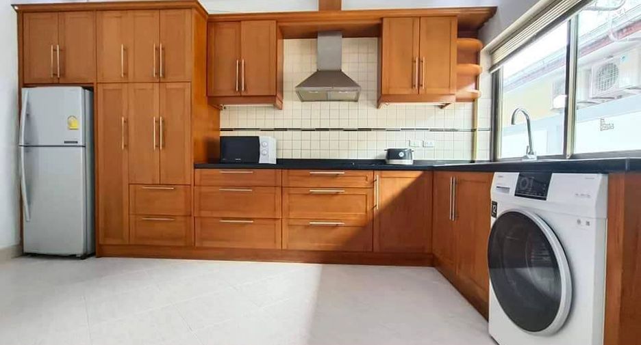 For rent and for sale 3 bedrooms house in Bang Lamung, Chonburi