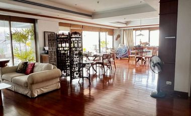 For sale 3 bedrooms condo in Khlong Toei, Bangkok