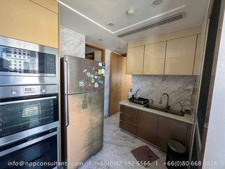 For sale 3 bedrooms condo in Khlong Toei, Bangkok