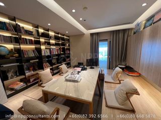 For sale 3 bedrooms condo in Khlong Toei, Bangkok