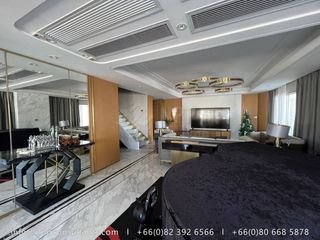 For sale 3 bedrooms condo in Khlong Toei, Bangkok