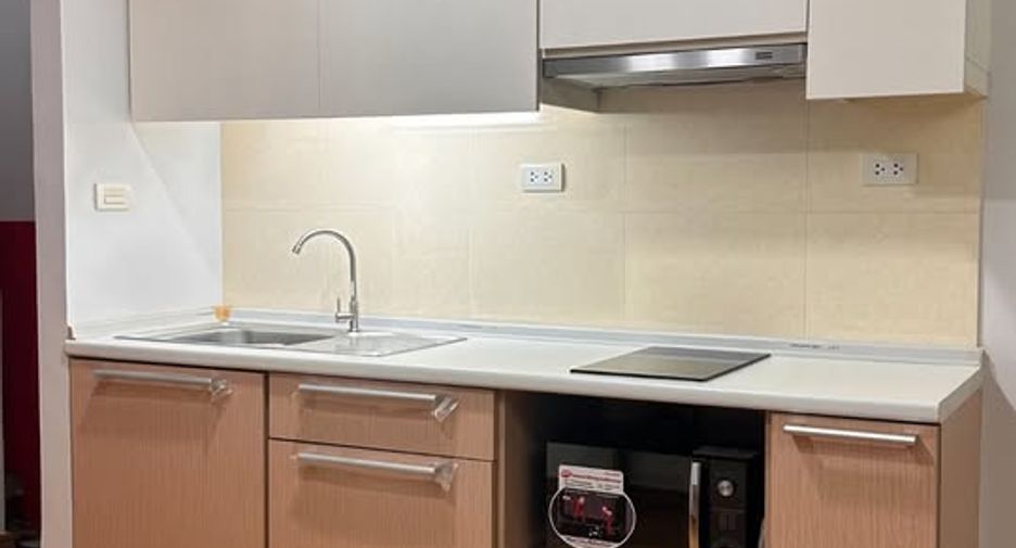 Wohnung zur Miete und zum Kauf mit 2 Zimmer in Phra Khanong, Bangkok
