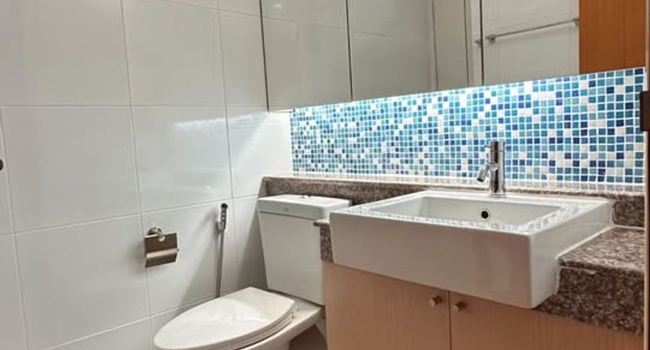 Wohnung zur Miete und zum Kauf mit 2 Zimmer in Phra Khanong, Bangkok
