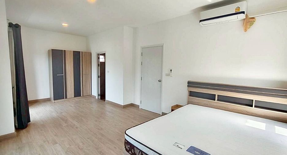 Haus zur Miete mit 4 Zimmer in Mueang Samut Prakan, Samut Prakan