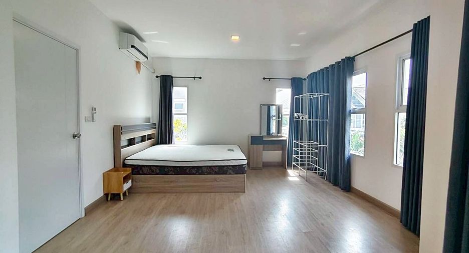 Haus zur Miete mit 4 Zimmer in Mueang Samut Prakan, Samut Prakan