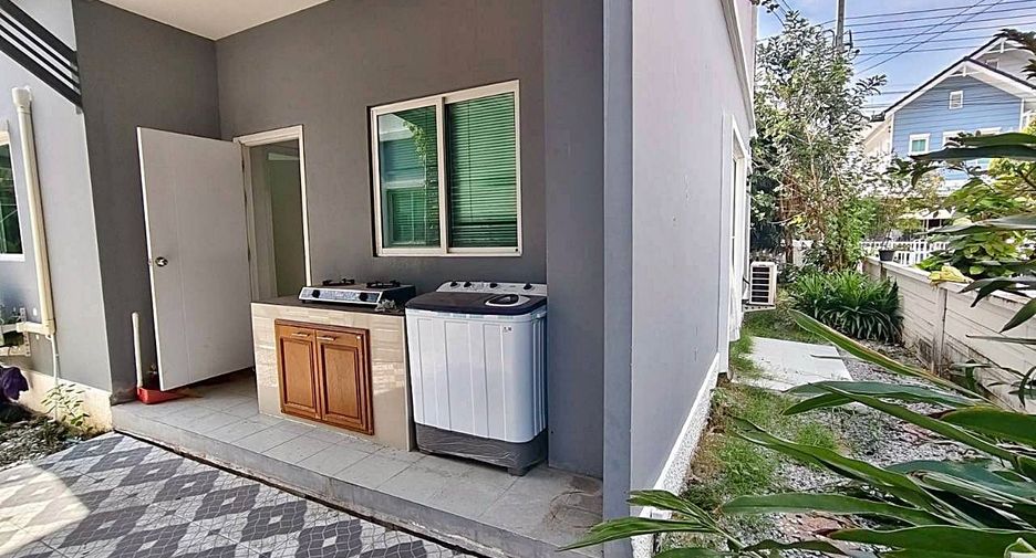 Haus zur Miete mit 4 Zimmer in Mueang Samut Prakan, Samut Prakan