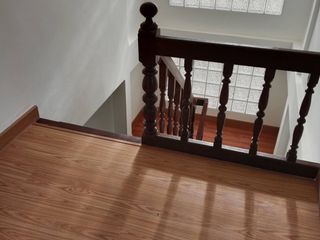Haus zur Miete mit 3 Zimmer in Huai Khwang, Bangkok