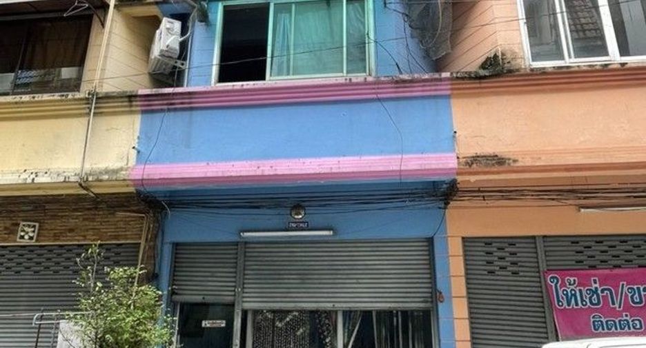 For sale 1 Beds retail Space in Ban Bueng, Chonburi