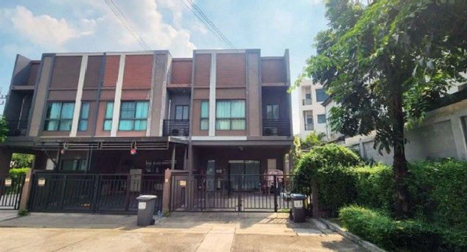 For sale 1 bed townhouse in Nong Khaem, Bangkok