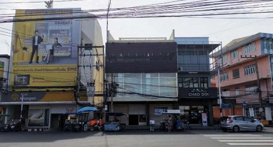 For sale 1 bed retail Space in Sanom, Surin