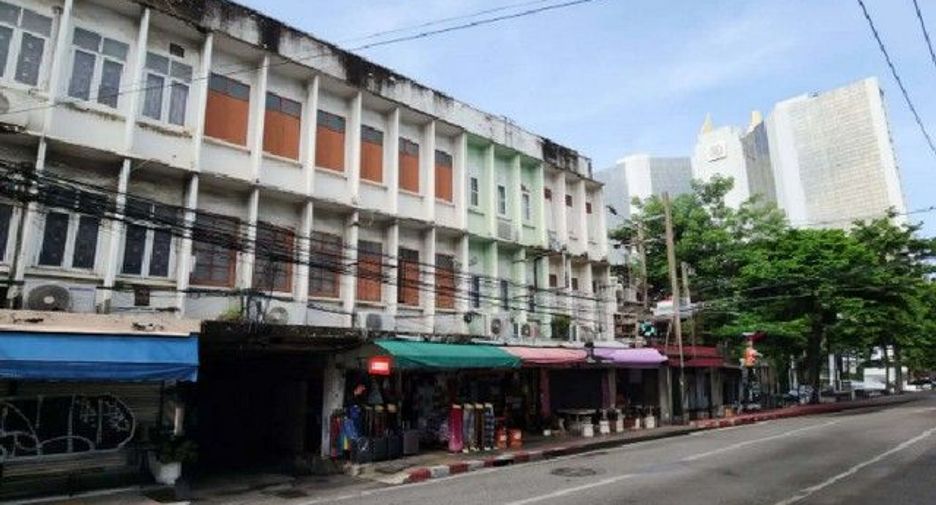 For sale 1 bed retail Space in Bang Rak, Bangkok