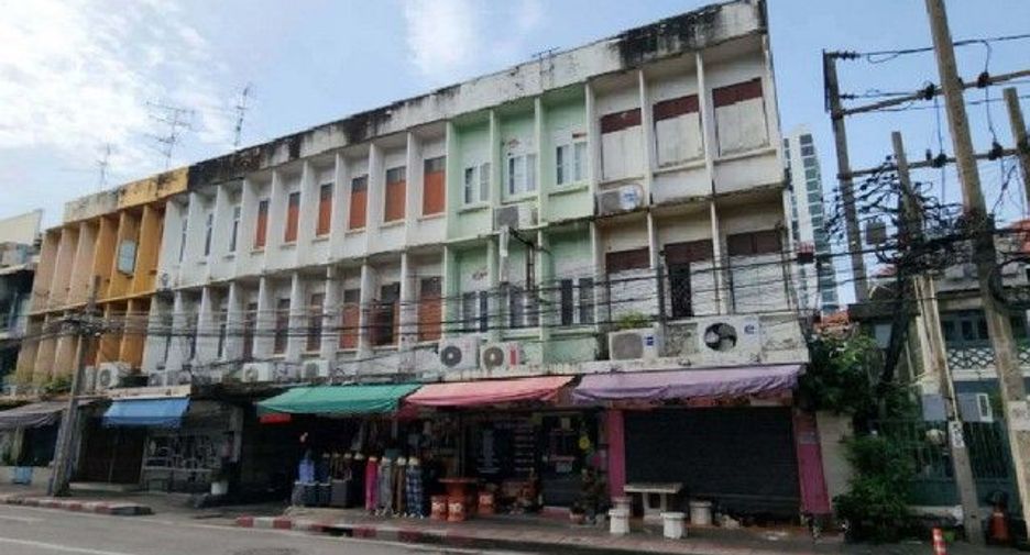 For sale 1 bed retail Space in Bang Rak, Bangkok