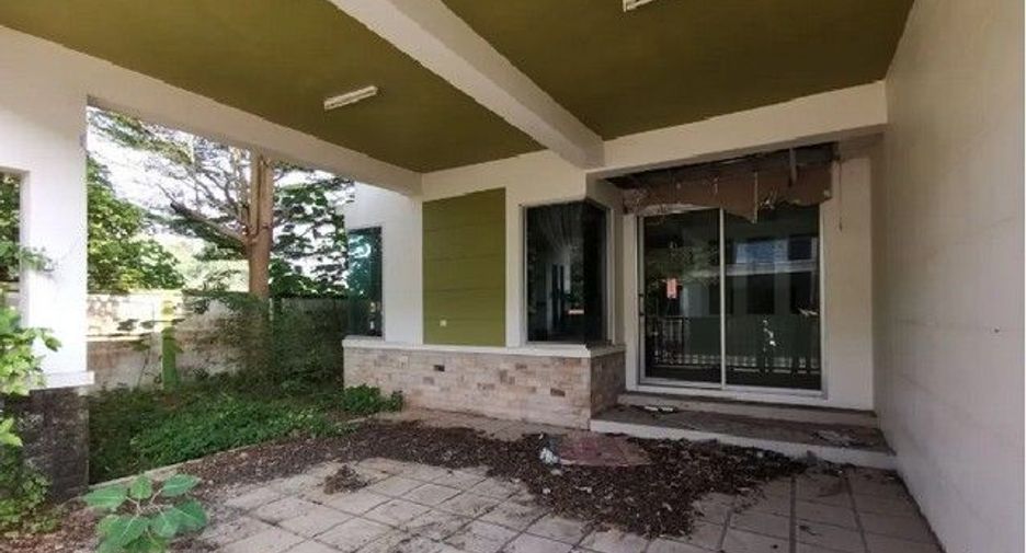 For sale 3 bedrooms house in Khiri Rat Nikhom, Surat Thani