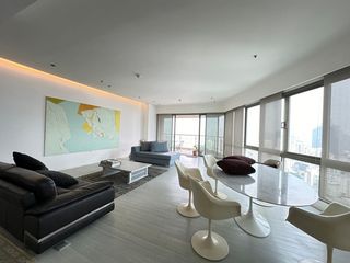 For sale 4 bedrooms condo in Khlong Toei, Bangkok