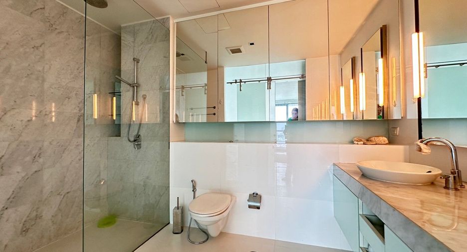 Wohnung zum Kauf mit 4 Zimmer in Khlong Toei, Bangkok