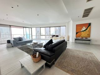For sale 4 bedrooms condo in Khlong Toei, Bangkok