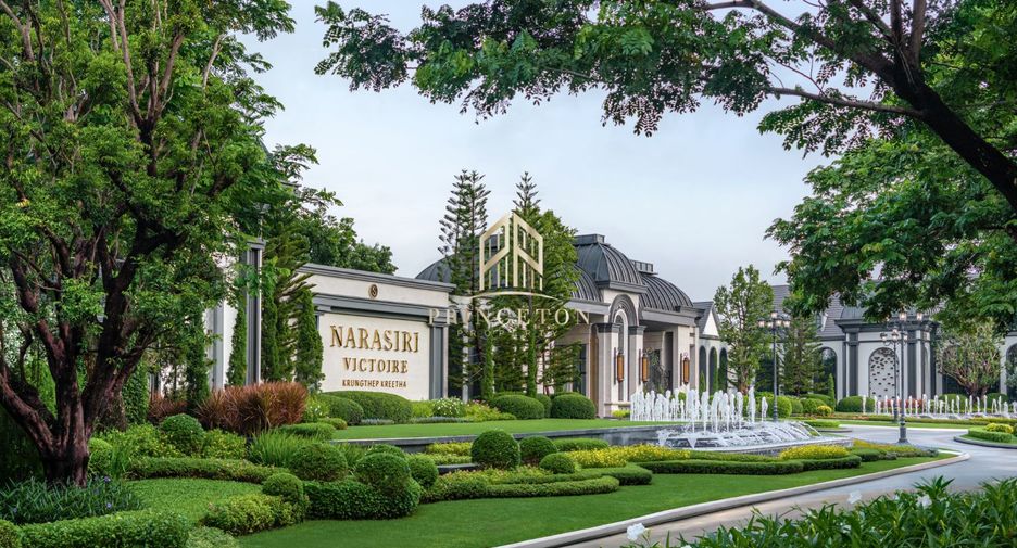 For sale 5 bedrooms house in Bang Kapi, Bangkok