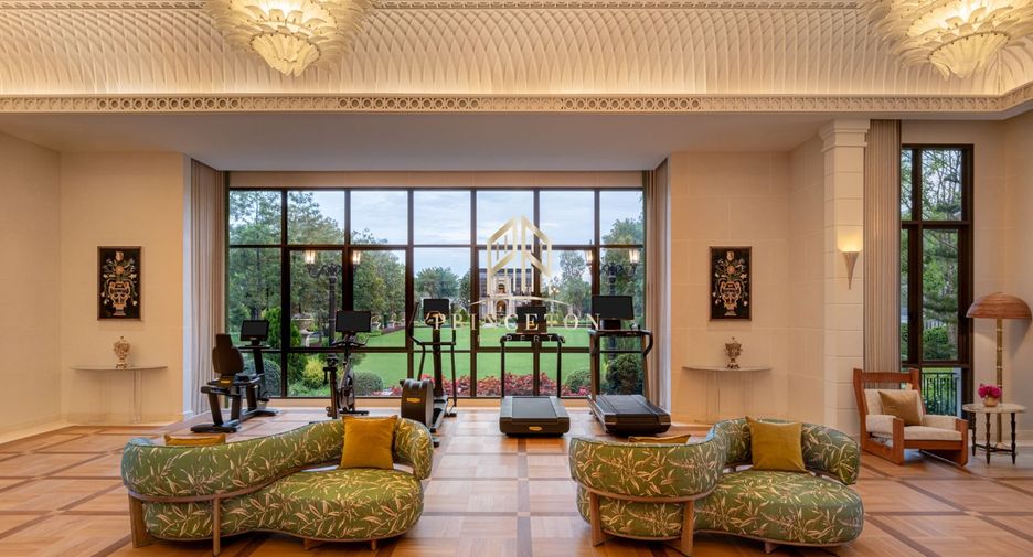 For sale 5 bedrooms house in Bang Kapi, Bangkok