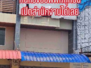 À vendre 3 chambres local commercial à Mueang Rayong, Rayong