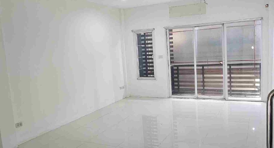 Gewerbefläche zum Kauf mit 3 Zimmer in Mueang Rayong, Rayong