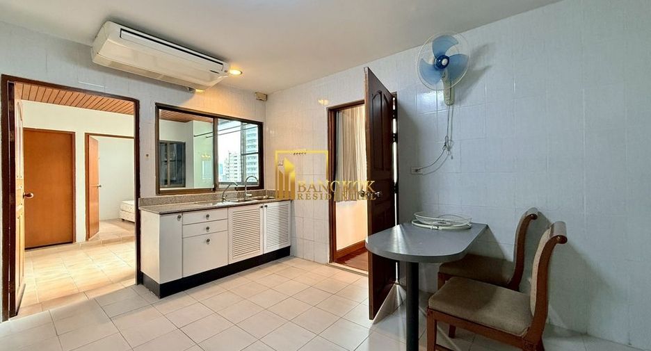 For rent 3 bedrooms apartment in Watthana, Bangkok