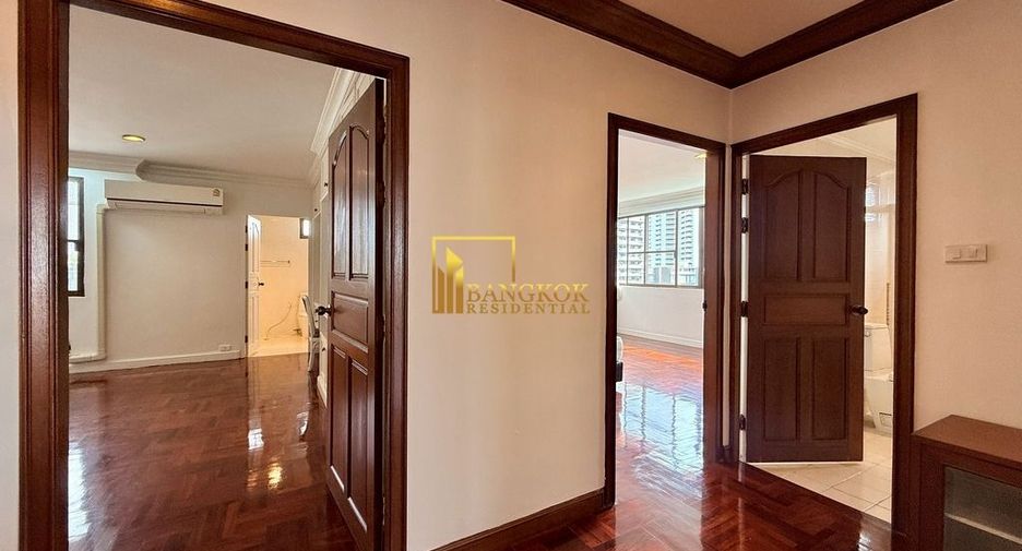 For rent 3 bedrooms apartment in Watthana, Bangkok