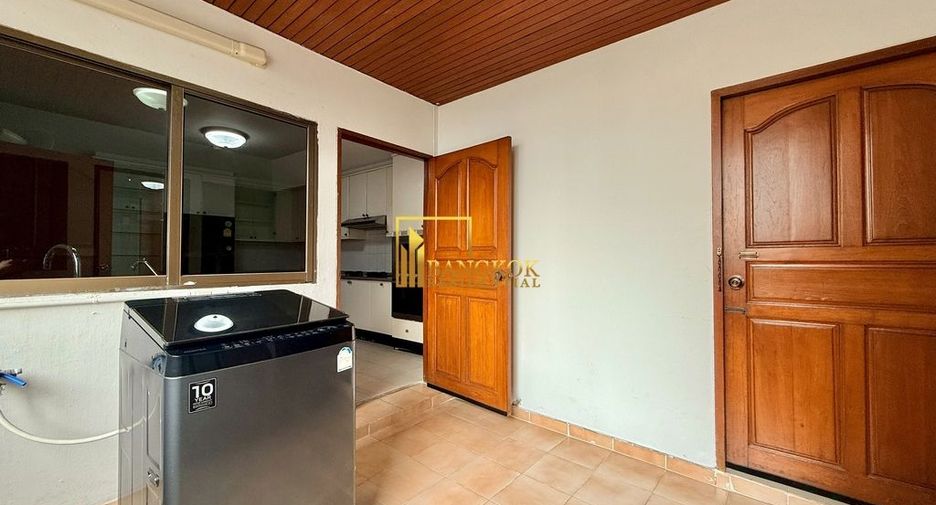 For rent 3 bedrooms apartment in Watthana, Bangkok
