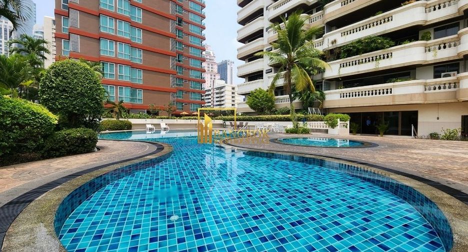 For rent 3 bedrooms apartment in Watthana, Bangkok