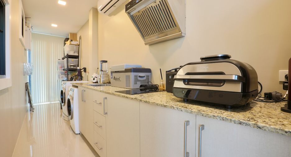 Haus zum Kauf mit 4 Zimmer in East Pattaya, Pattaya