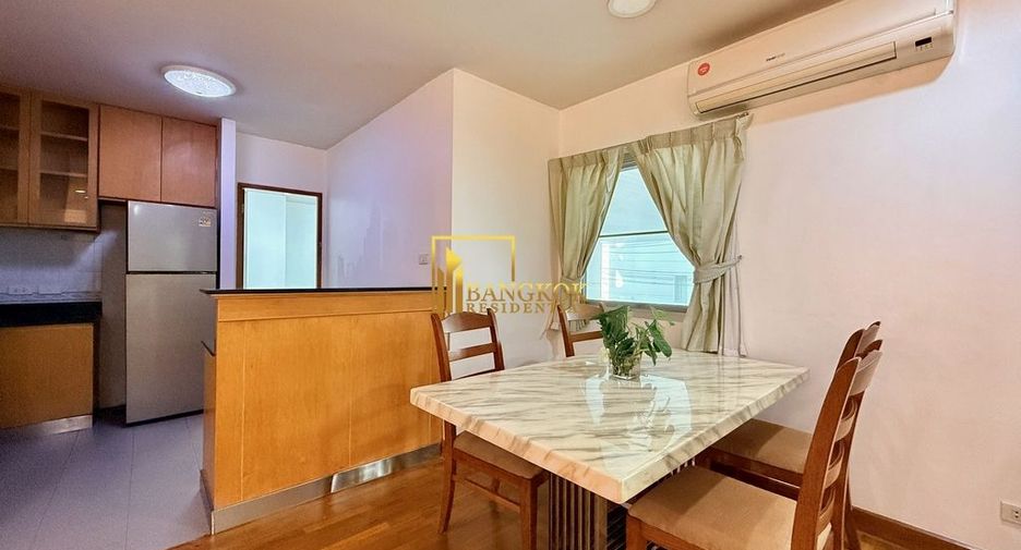 For rent 2 bedrooms apartment in Watthana, Bangkok